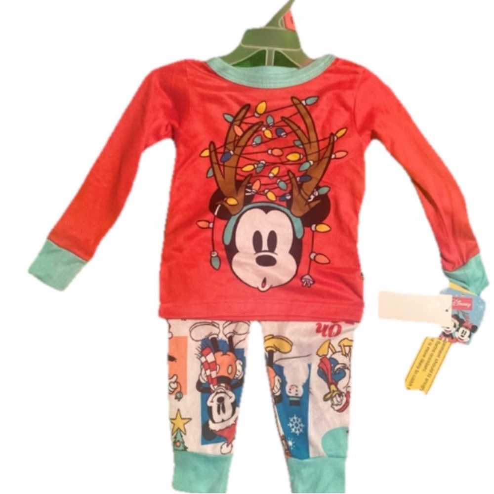 Disney Toddler Boy Long-Sleeved Mickey Christmas Pajamas Red White Size 2T NWT